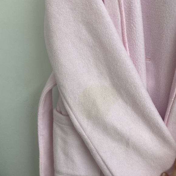 OshKosh Bgosh robe with belt - Picture 4 of 4